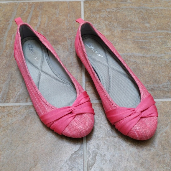 dkny pink shoes